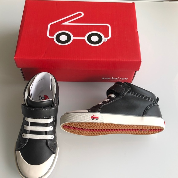 See Kai Run Peyton Metallic Mid Top Sneakers 1Y - Picture 6 of 7